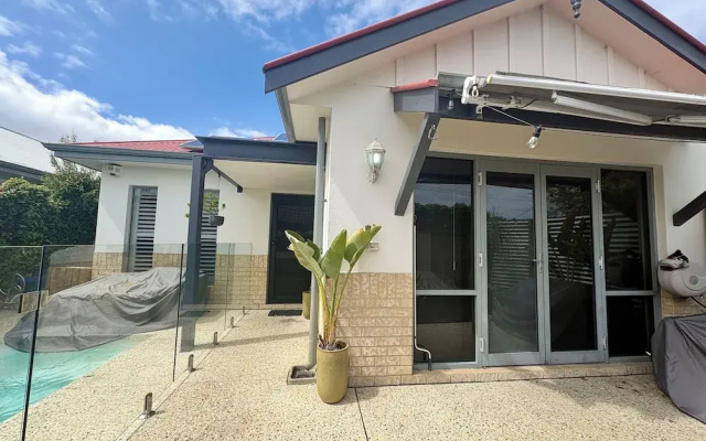 Hayes Haven Bunbury Escape