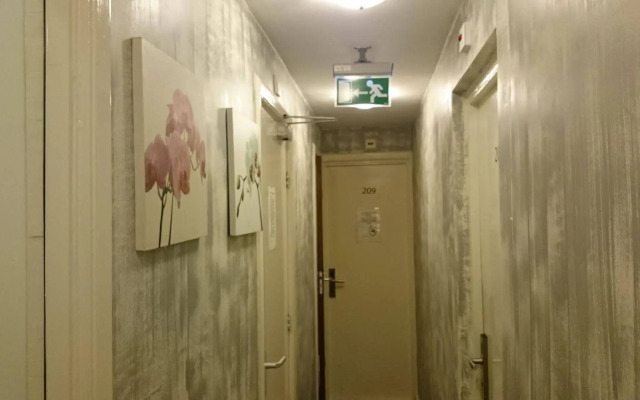 Amigo Hotel - Hostel