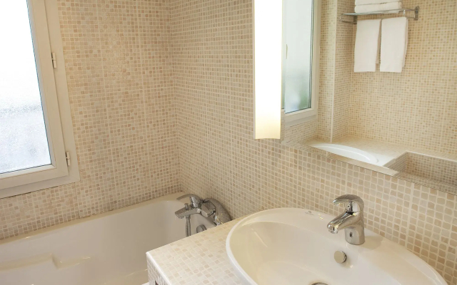 Hotel Riviera Elysées