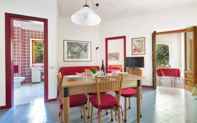 2507 Red Apartment by Barbarhouse