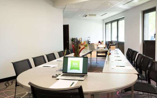 ibis Styles Romans Valence Gare Tgv