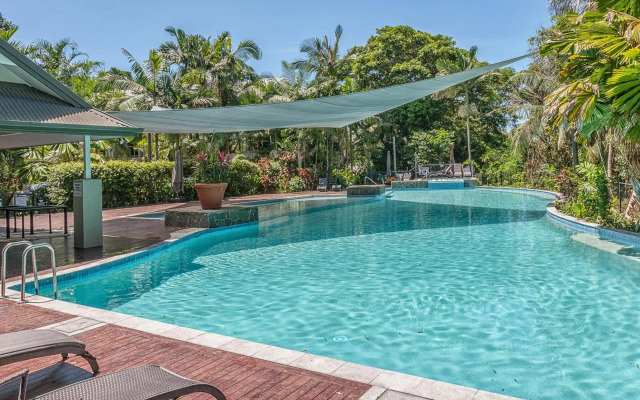 Oasis at Palm Cove