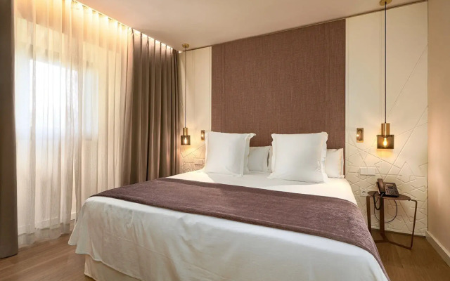 Suites Murillo Plaza Sta Cruz
