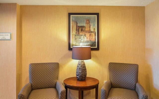 Comfort Suites DFW Airport