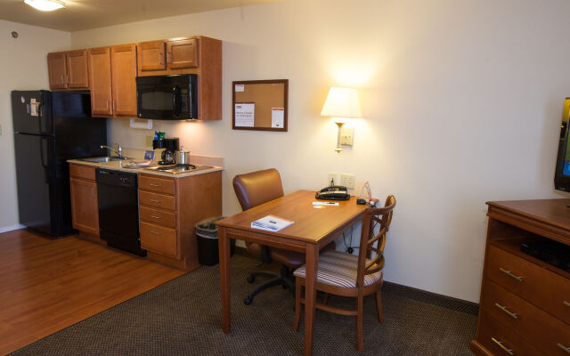 Candlewood Suites Springfield-Medical District