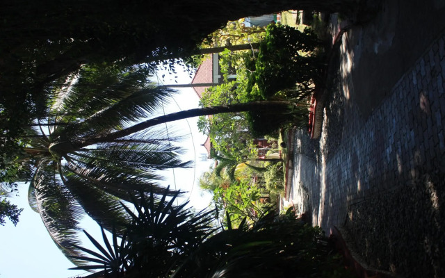 Puri Naga Beachfront Cottages