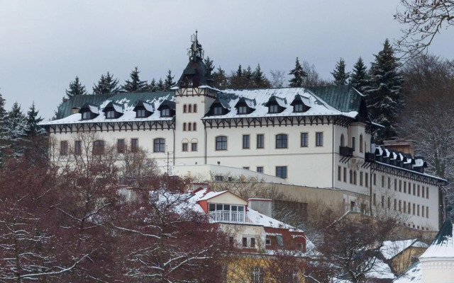 Chateau Monty Spa Resort