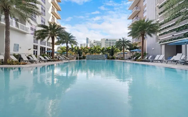 Biscayne Townhomes by Sextant