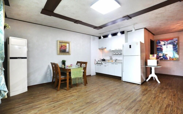 Flower field Pension