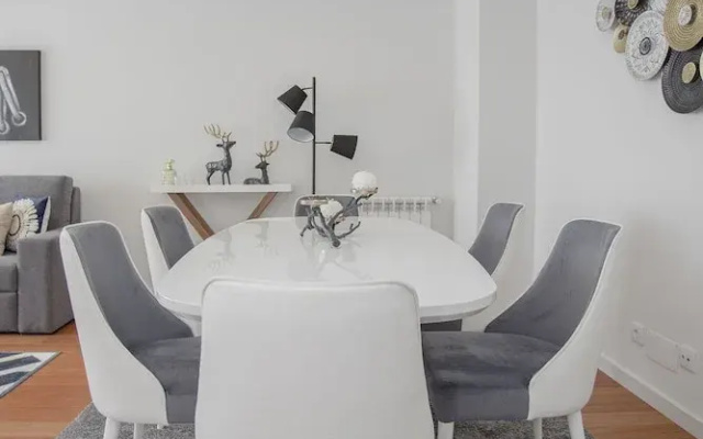 Liiiving-Luxury River View Apartment VII