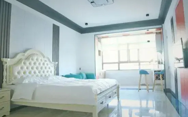 Shiyi Hotel (Jiansanjiang Station)