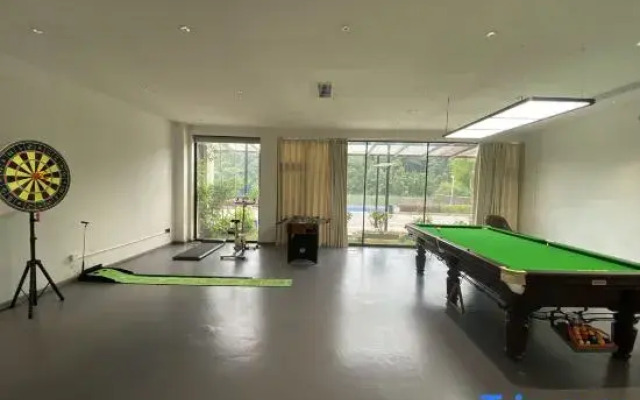 Tree Frog Resort Hotel