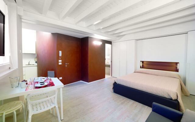Vicolo Zini Apartments