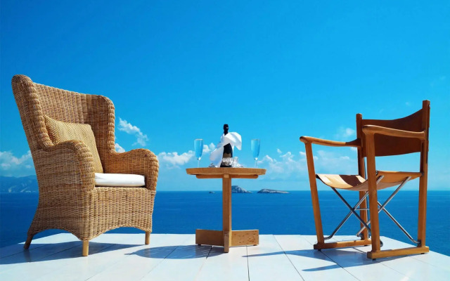 Onar Suites & Villas