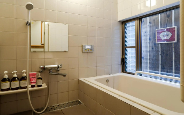 Konuka Yakushi Temple House