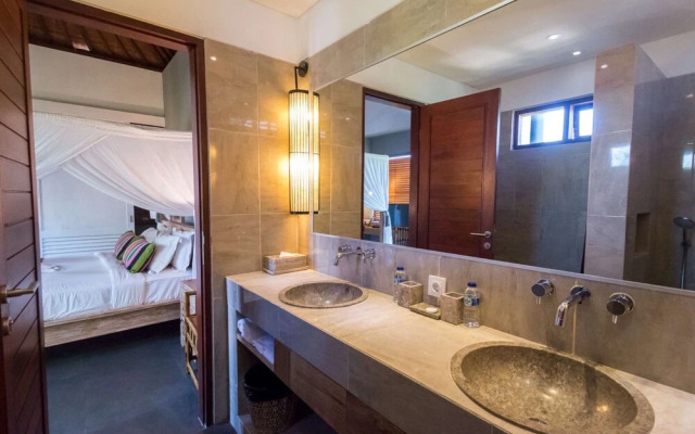 Luxury 6 Bedroom Villa With Private Pool, Bali Villa 2040