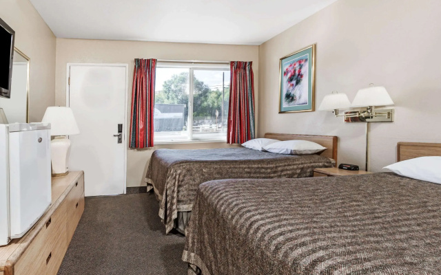 Travelodge by Wyndham La Grande