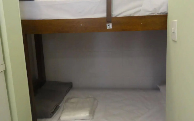 Vertical Hostel