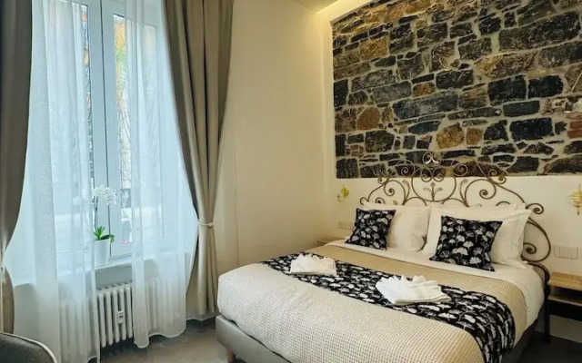 Lina Suites & Rooms