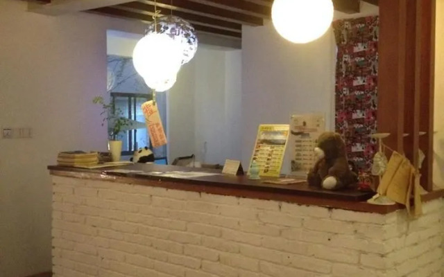 Lingyin Ferry Youth Hostel