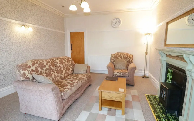 Garth House Apartment 2
