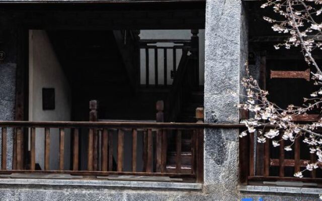 Sangzhu Staycation Kangzhu Luxury Residence ( Dukezong Ancient City, Shangri-La)