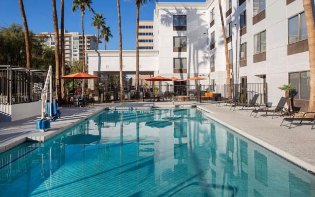 Hampton Inn Phoenix-Biltmore