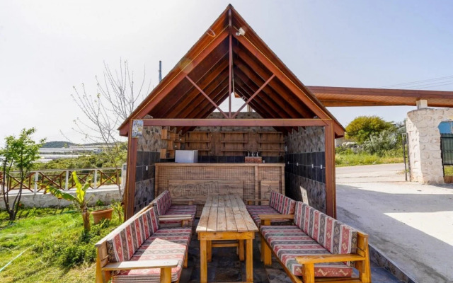 Cozy Bungalow With Shared Pool in Demre Antalya