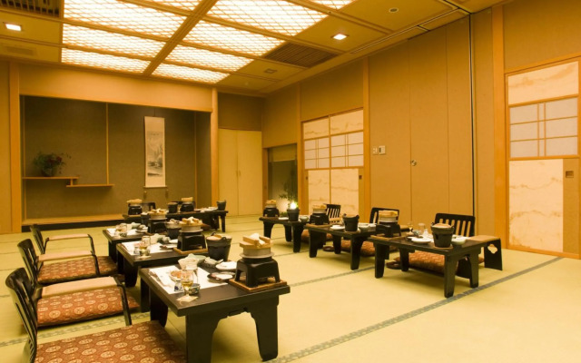 Rako Hananoi Hotel