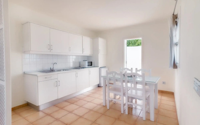 Apartamentos LIVVO Las Gaviotas
