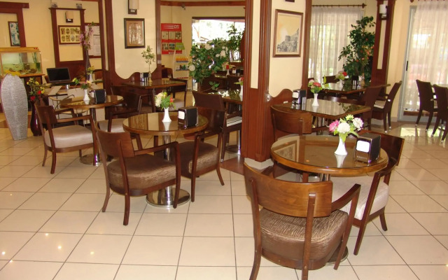 Kleopatra İkiz Otel