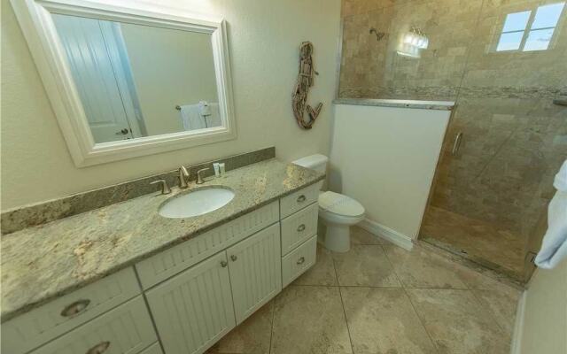 Beachy Villa Vista Apartment 5