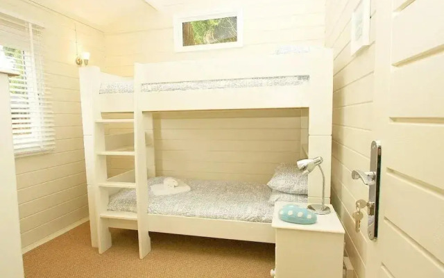 Sam's Cabin