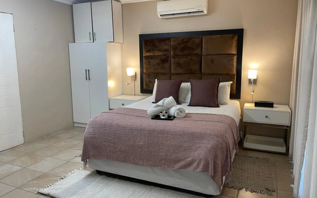 Boat Yard Guest House