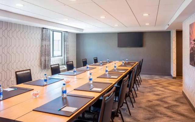 Fairfield by Marriott Inn & Suites Providence Airport Warwick