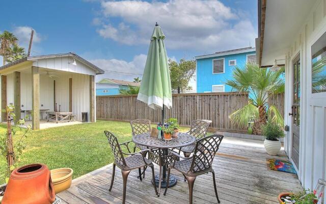 The Gulf House Gs512 Home