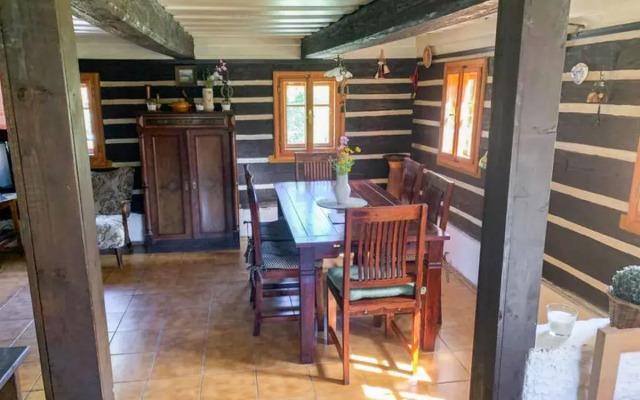 House Kámen Arnoltice