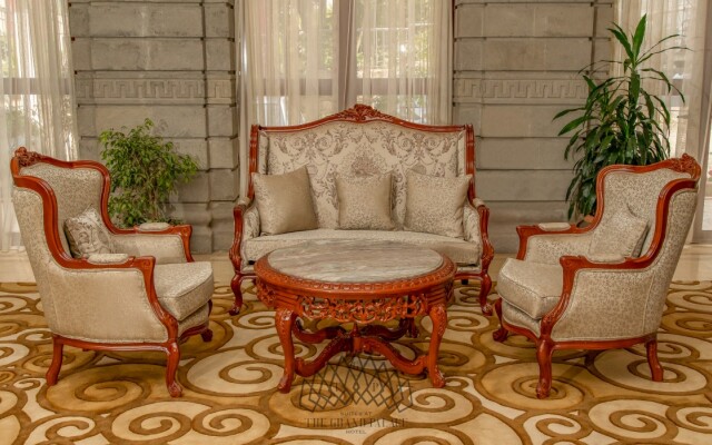 The Grand Palace Hotel