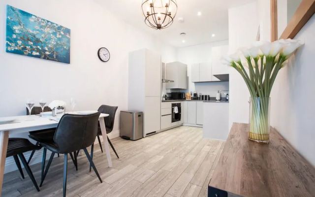 Windsor Castle Apartments