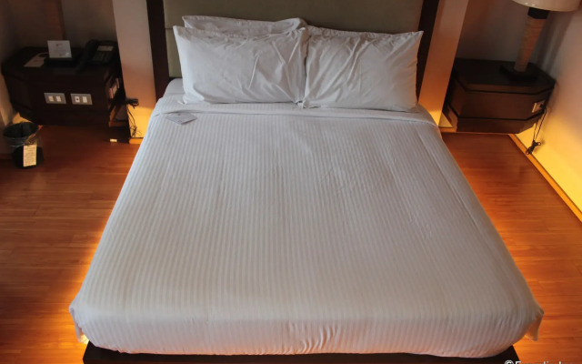Soleste Suites