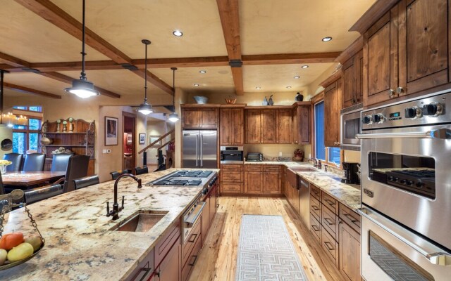 Alpenglow - 5 Br Home