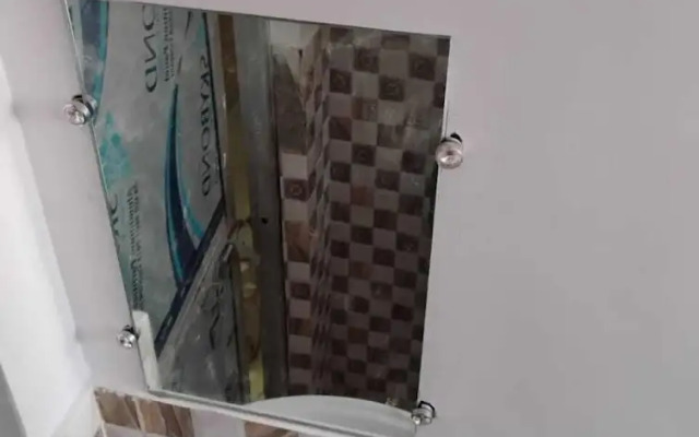 Geeta Teerth Guest House