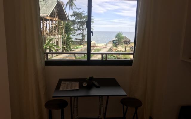 Mlb Beachfront Apartment