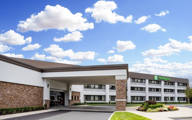 Holiday Inn Long Island-Islip Arpt East, an IHG Hotel