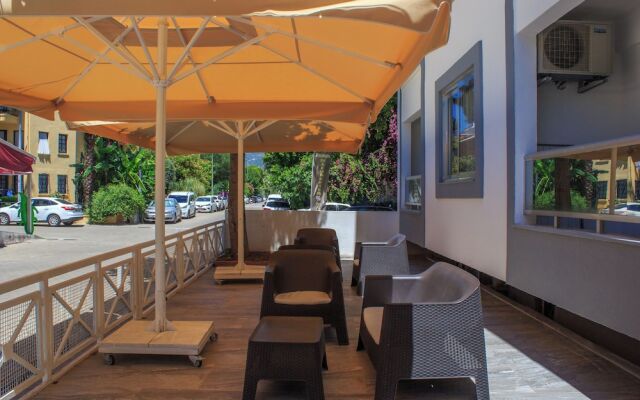 Aloha Suites Mediterranean