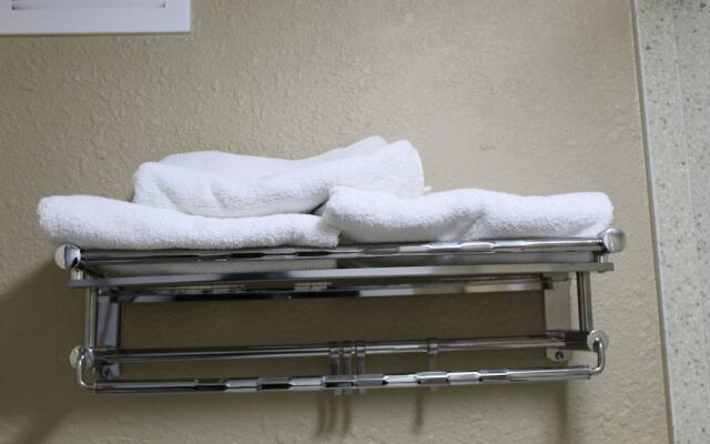 Ramada Perry Near Fairgrounds