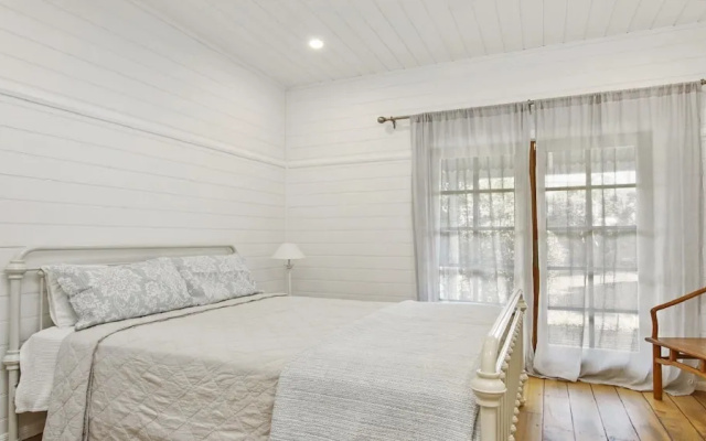 The Arthouse – Guest Rooms – Newrybar