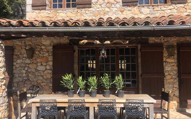 Provencial Stone Villa - Sleeps 10