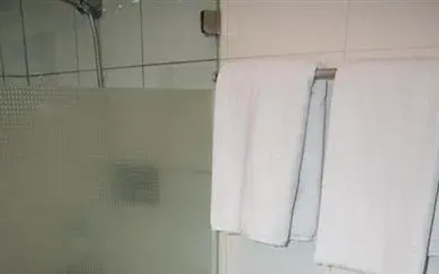 Huiheju Business Hotel - Tsingtao