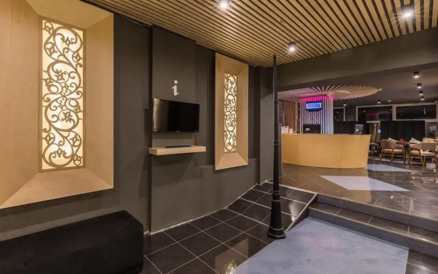 Hotel BLVD7